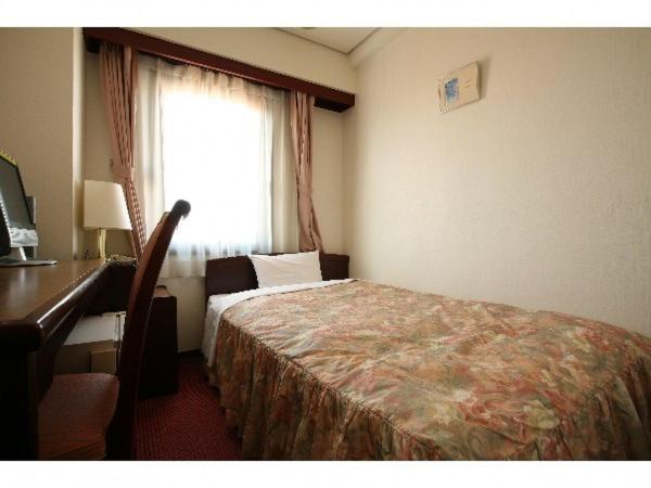 Hotel Seven Seven Takaoka Habitación foto